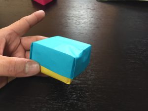 折り紙で簡単で丈夫な箱の折り方