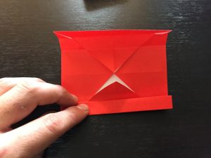 折り紙で簡単で丈夫な箱の折り方