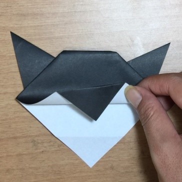 猫の折り紙の折り方簡単に作れるし黒の折り紙ならジジにもなるよ