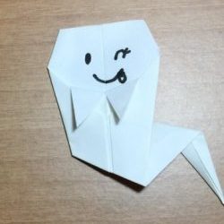 ハロウィンの折り紙お化けの簡単な折り方作り方