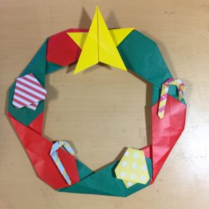 折り紙1枚で簡単に作れる星の折り方