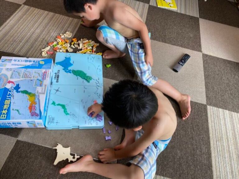 双子で日本地図パズル